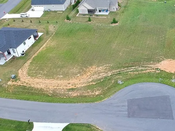 Radnor Ct, Harrisonburg, VA 22801