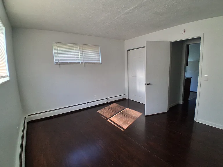 2605 Chesterfield Ct #4 — Photo 11
