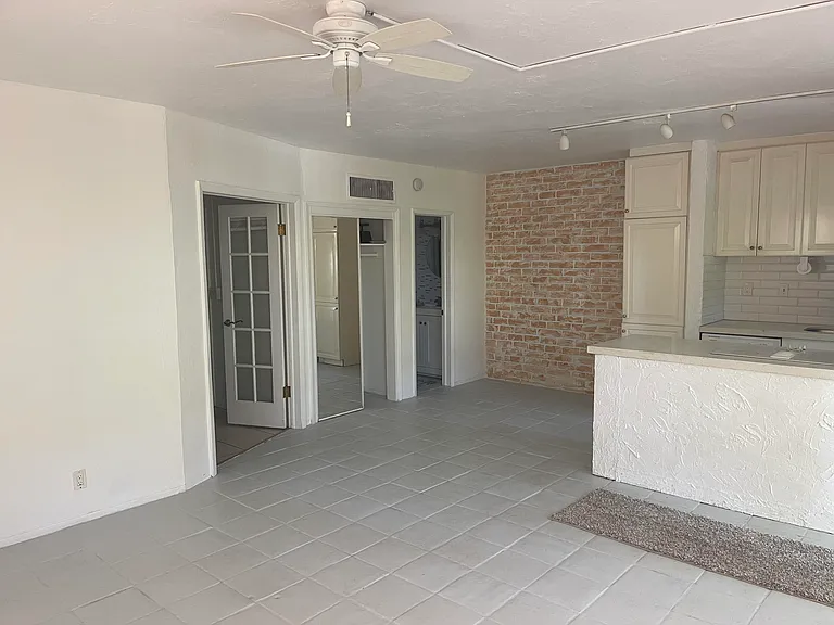 1525 SE 15th St NE #2 — Photo 17