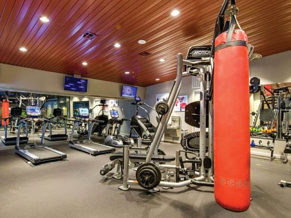 03A_AMENTIES_1600X1020