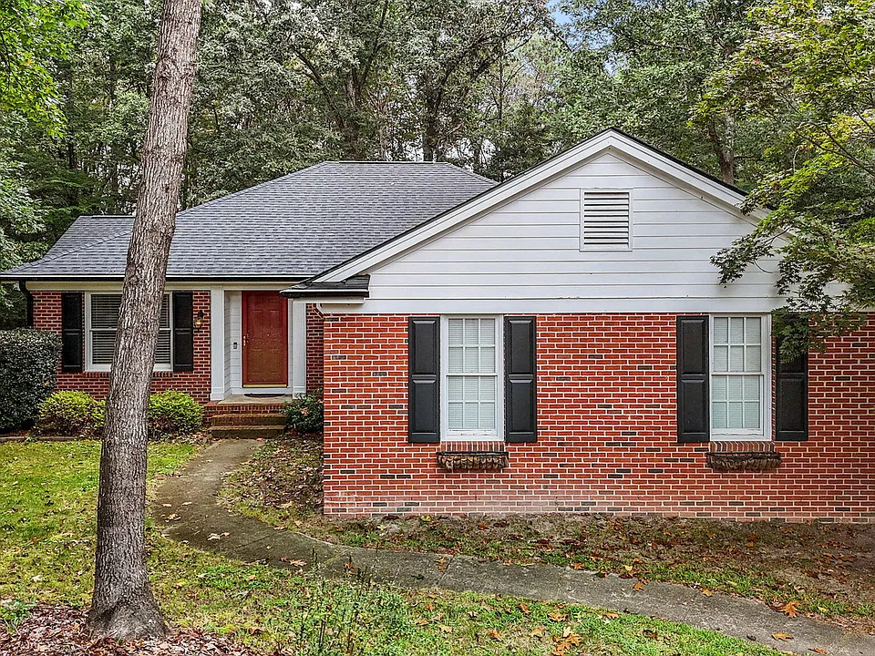 109 Oaklake Ct