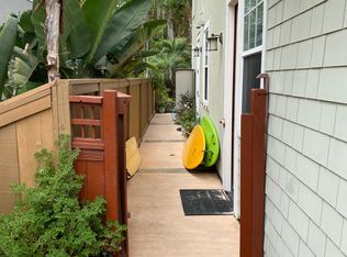 238 Rain Tree Dr, Encinitas, CA 92024