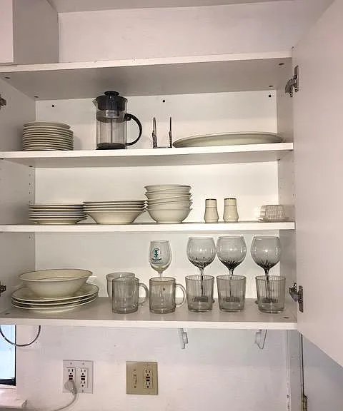 Dishware