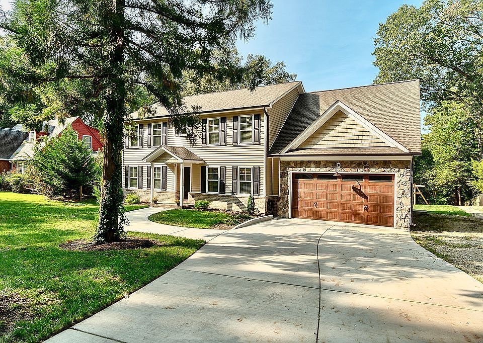 1st image of 11740 Cliff Lawn Dr