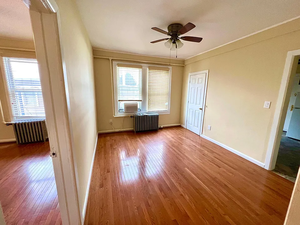 16 Clinton Pl #6