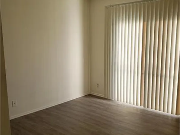 1586 Yosemite Dr APT 301, Los Angeles, CA 90041