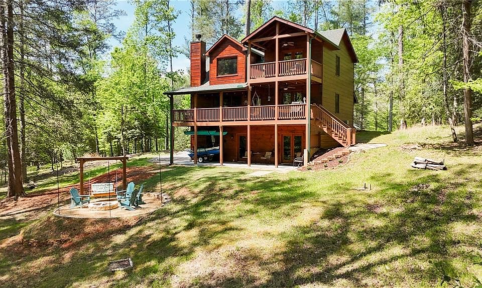 1st image of 445 Ashley Dr