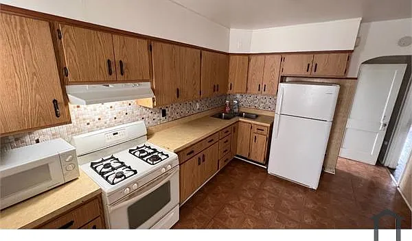4454 Grace Ave #2 — Photo 3