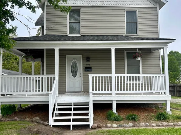 404 Grandview Ave, Muscatine, IA 52761