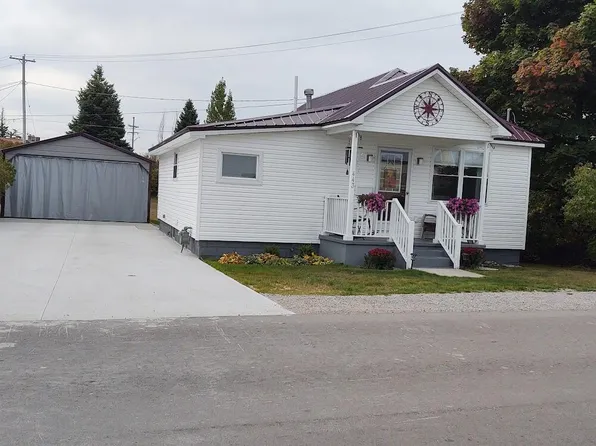 443 N 1st St, Rogers City, MI 49779