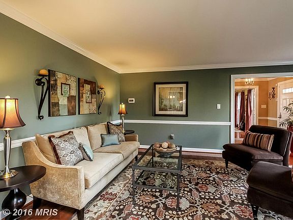 4th image of 5708 Birchwood Ct