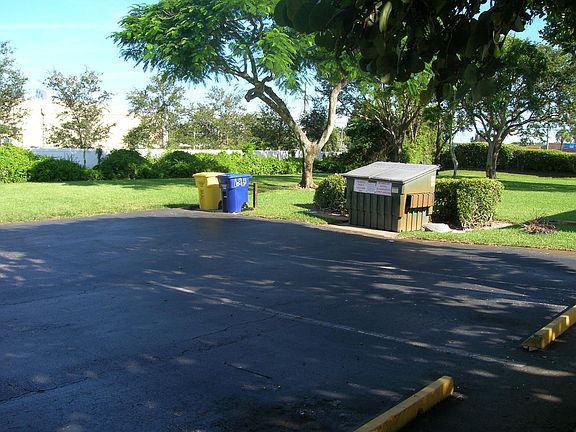 5th image of 1554 Forest Lakes Cir APT B