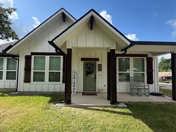 7235 Commerce St, Iola, TX 77861