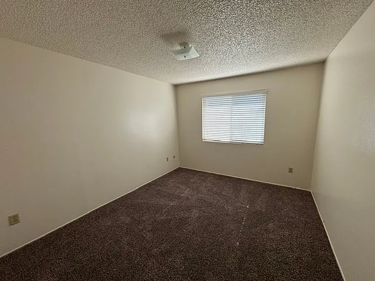 8012 N Laurelglen Blvd #C — Photo 12