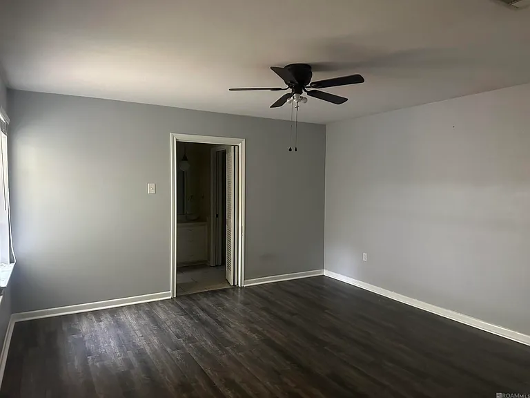 735 Bromley Dr — Photo 6