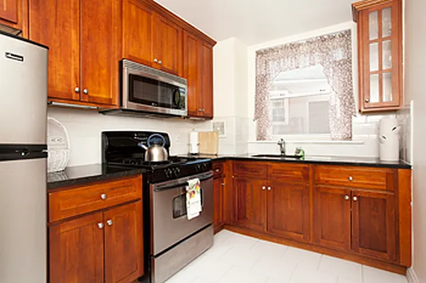 Sold by Brooklyn Hearth Realty | media 10