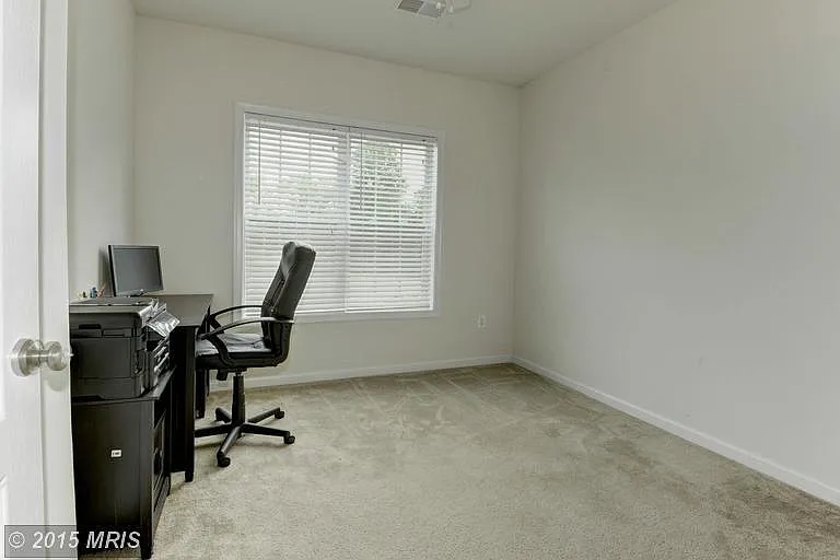 43243 Loudoun Reserve Dr — Photo 3