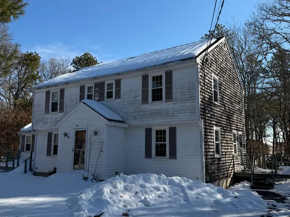 6 Spinnaker Ln #A, Buzzards Bay, MA 02532