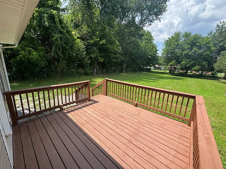 101 Meadow Ln — Photo 11