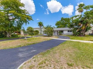 1309 Yale Dr, Hollywood, FL 33021