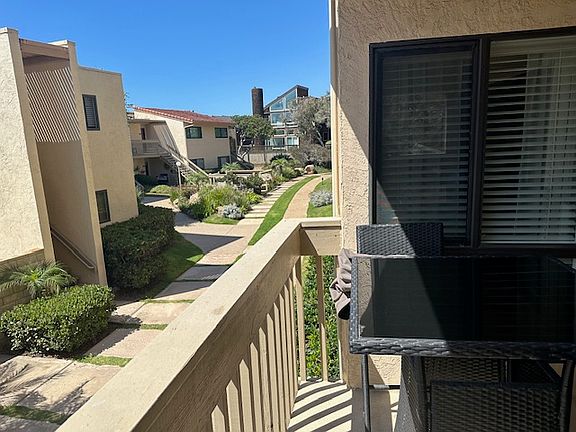 5th image of 429 S Sierra Ave