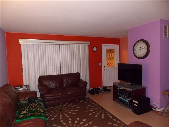 2nd image of 136 Oswego St