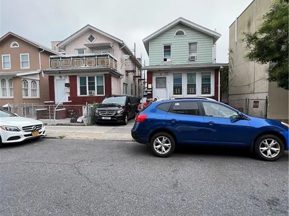 3063 Brighton 4th St, Brooklyn, NY 11235