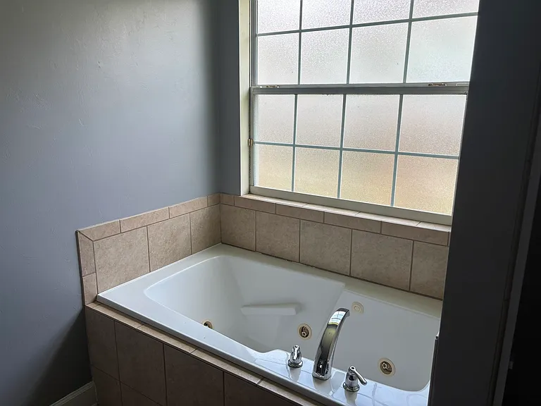 5261 Montejo Dr — Photo 21