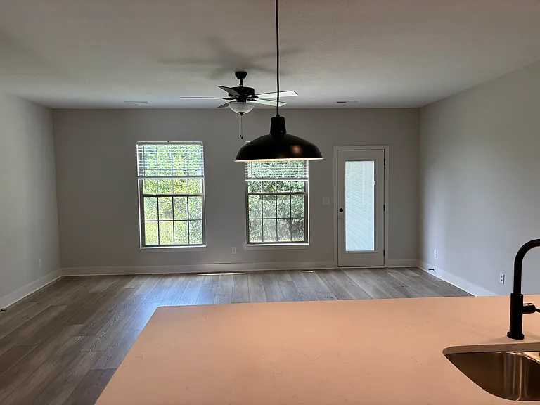 8930 Keenberg Ln — Photo 12
