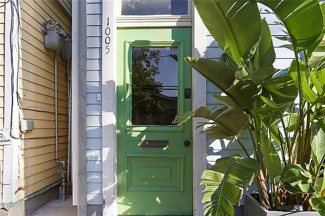 1st image of 1005 Thalia St