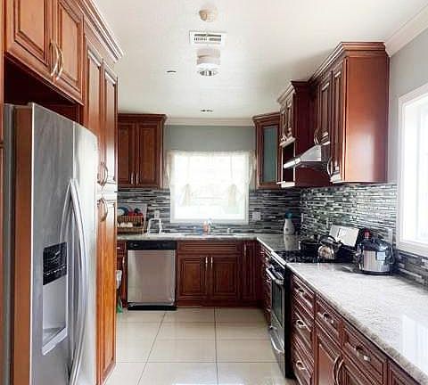 5th image of 214 W Glendon Way #A