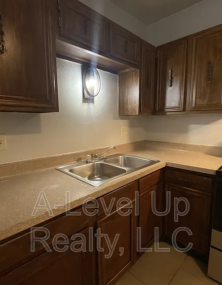 1838 S Rosemont Ave — Photo 9