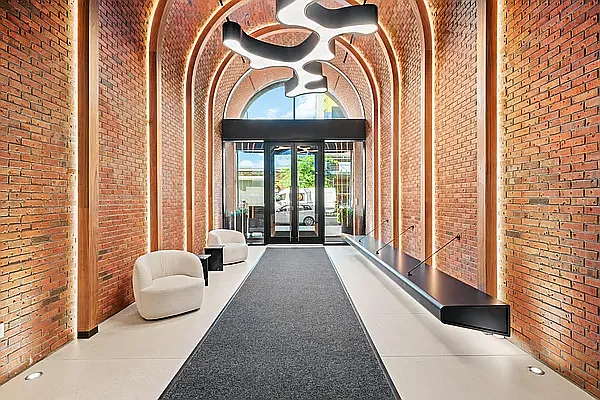 Rented by Manhattan Realty Group | media 55