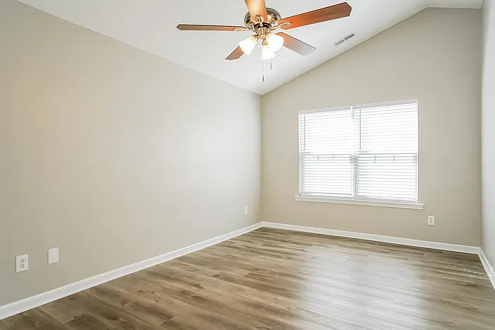 7513 Brighton Hill Ln — Photo 10