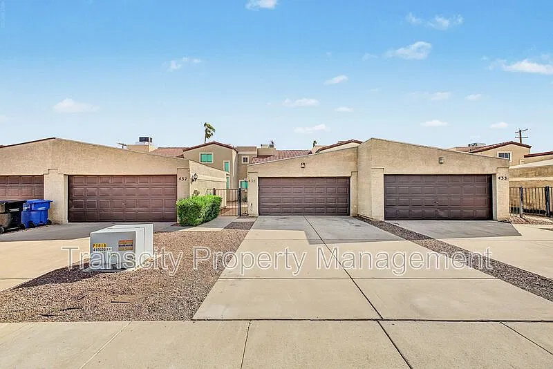 435 E Hidalgo Ave
