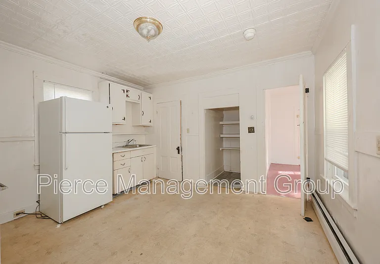 120 Elm St #3 — Photo 5