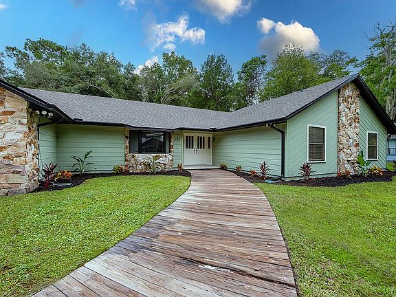 5th image of 346 Hickory Hill Pl