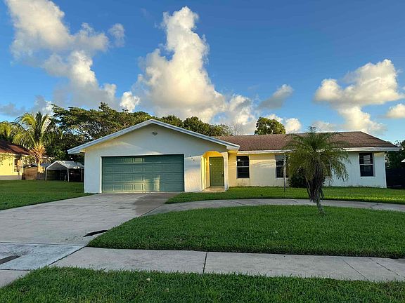 2nd image of 906 NW 13th Avenue