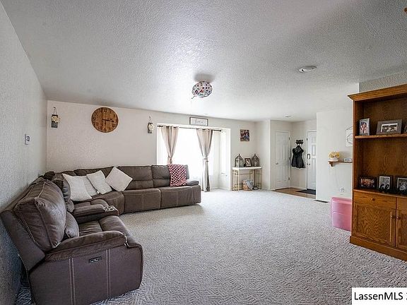 4th image of 480 N Fairfield Ave