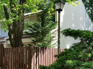 2317 Southgate Sq, Reston, VA 20191