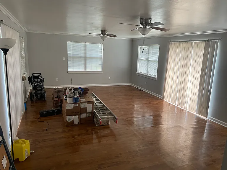 Bonus room/sunroom