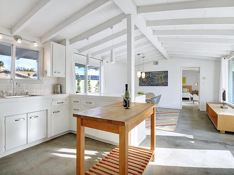 2290 N Cerritos Rd — Photo 13