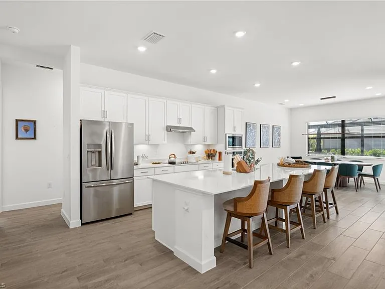 10798 Timber Creek Dr — Photo 18