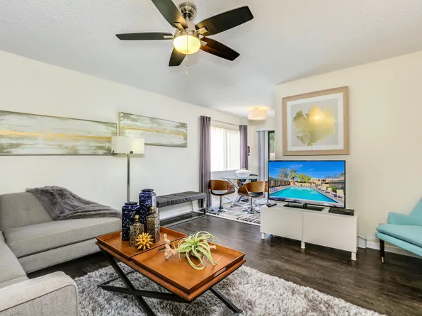 437 E Bradshaw Ln #50, Palm Springs, CA 92262