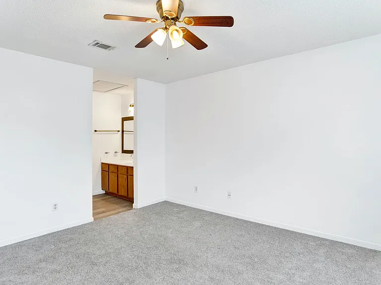 601 E Burgess Rd #K11 — Photo 17