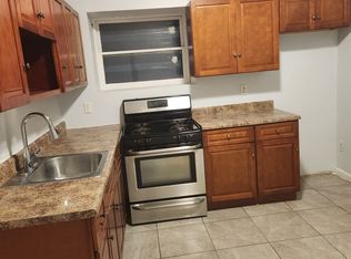 959 Grove St #B, Irvington, NJ 07111