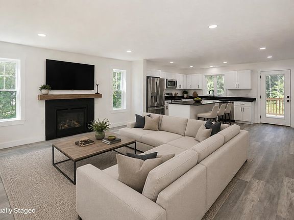 3rd image of 626 Province Road