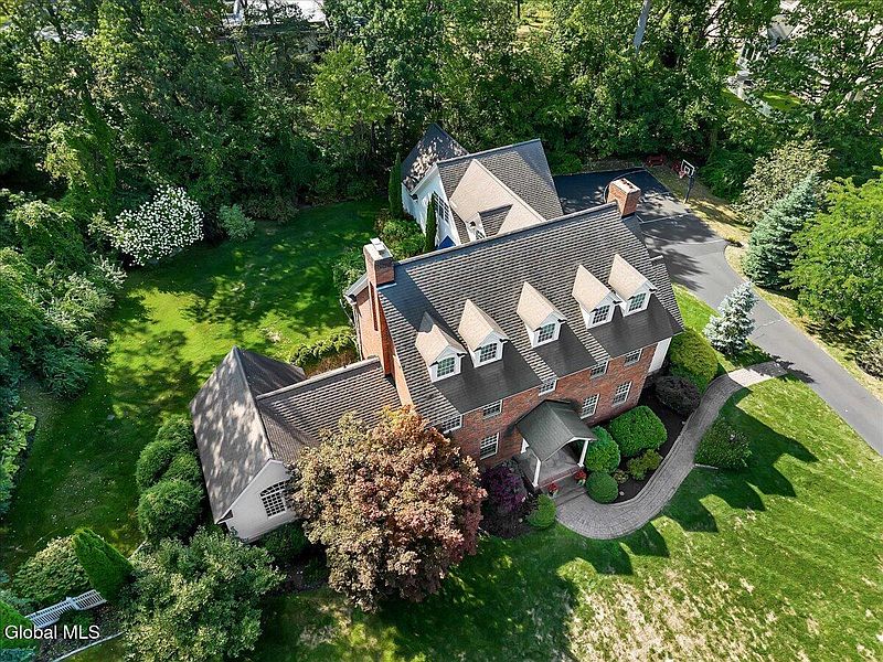 2nd image of 250 Van Rensselaer Boulevard