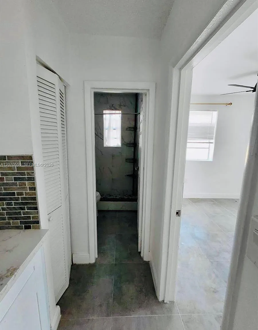 2 bed, 1.0 bath, 576 sqft, $1,700 — Photo 4