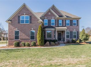 7782 Newhaven Dr, Oak Ridge, NC 27310